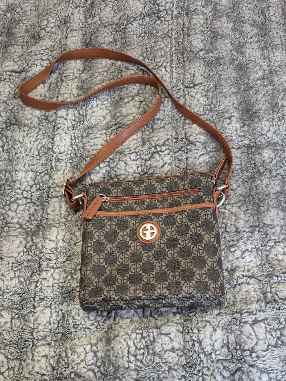 Giani Bernini 🖤 Brown Patterned Crossbody Bag